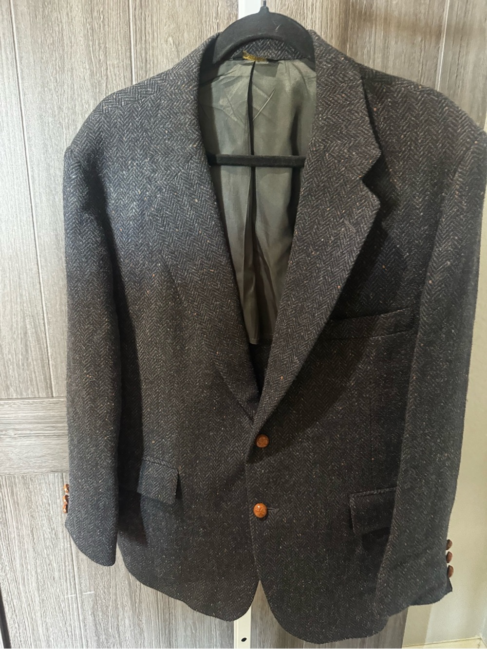 Men's Charcoal Herringbone Wool Blazer - Classic Tailored Jacket